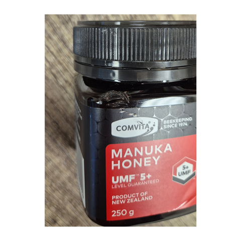 Comvita UMF 5+ Manuka Honey 250g - Scratched Bottle